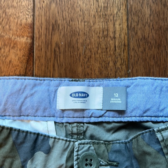 Bundle of 3 pairs of Old Navy Shorts 10-12 - Picture 8 of 12